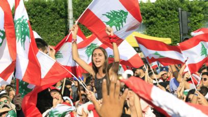 طهران قلقة على نصر الله.. كيف غطى الإعلام الإيراني تظاهرات لبنان؟