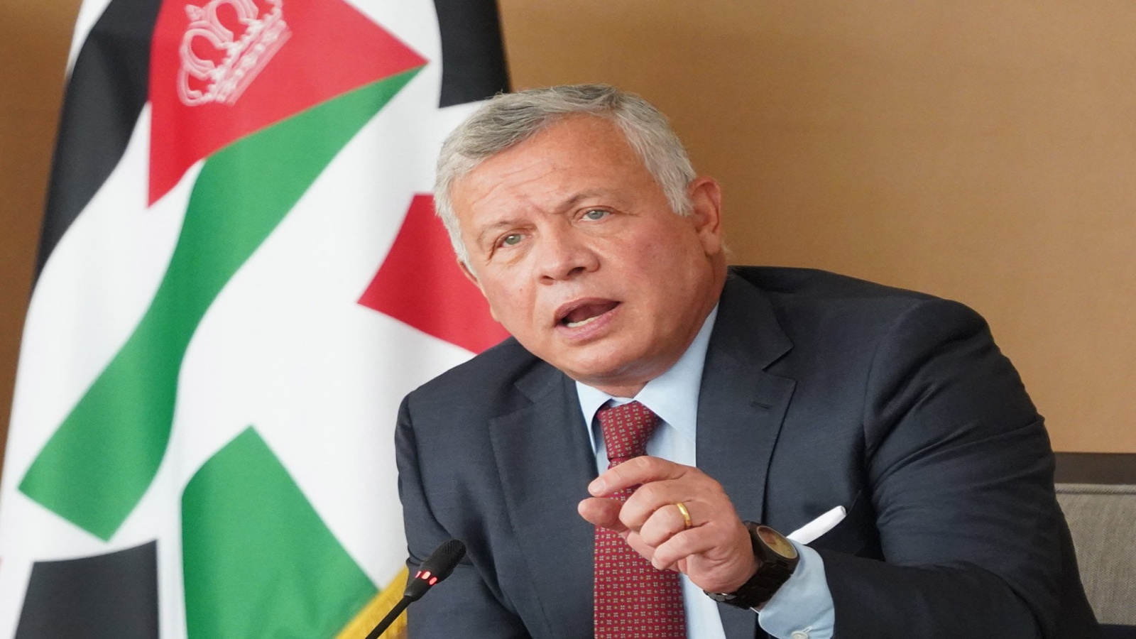 العاهل الأردني يدين الانتهاكات والممارسات الإسرائيلية التصعيدية في الأقصى