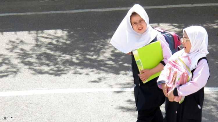 إيران تمنع تدريس اللغة الإنجليزية في المدارس الابتدائية