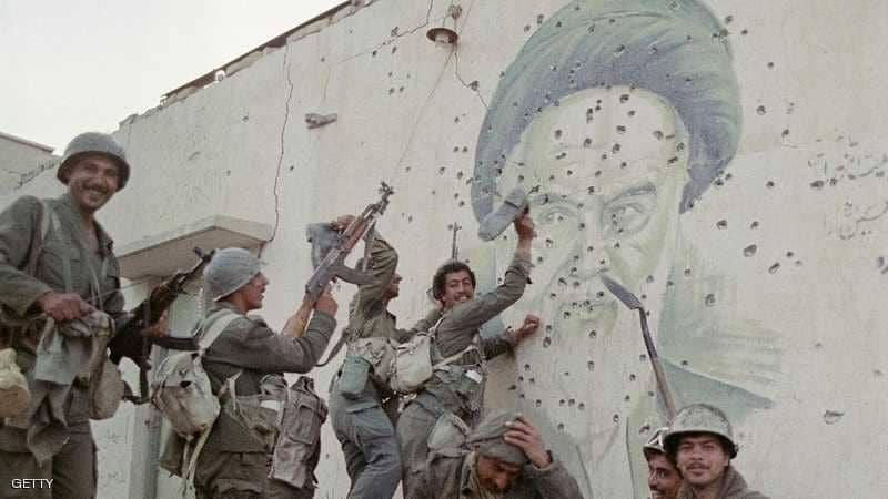 إيران تجتر الماضي لابتزاز العراق ماليا