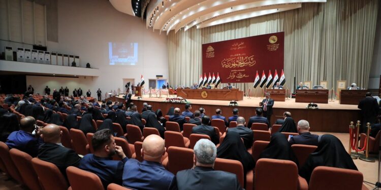 بعد استقالة نواب الصدر من البرلمان العراقي.. البدلاء يؤدون اليمين