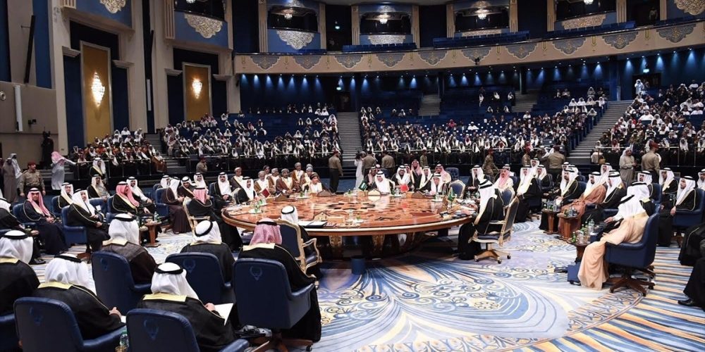 بعد فشل اجتماع الكويت .. صحيفة إيرانية تتسائل : هل مجلس التعاون الخليجي على وشك الإنهيار ؟