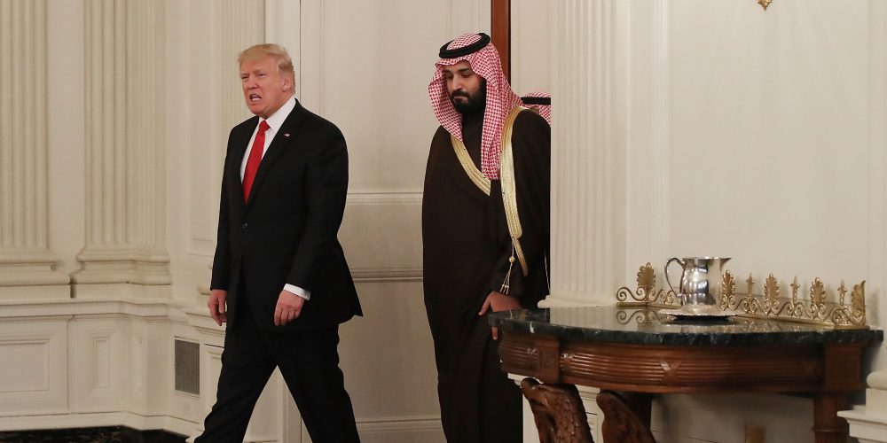 “واشنطن بوست” : ترامب يدفع المملكة السعودية للصدام مع إيران ودول أخرى في الشرق الأوسط !