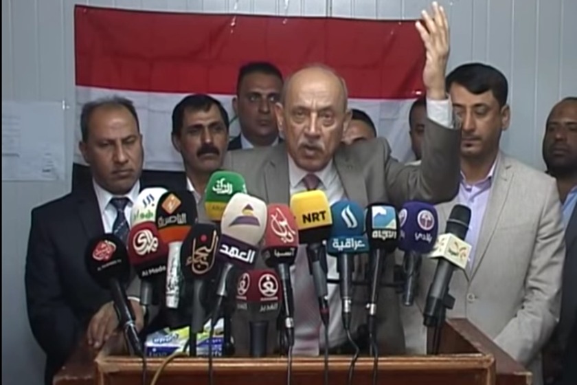 النائب كاظم الحمامي يشتم الصحفيين ويتوعدهم بالملاحقة