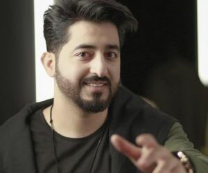 “المطرب ياسر عبد الوهاب” دخل المستشفى السعودي مبتسما وخرج منها فرحا.