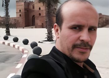 لهذه الأسباب … لن يستغرب العالم رؤيتهم العاهل المغربي يسوق سيارته بنفسه وبدون حراسة