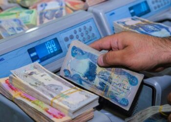 أموال ورواتب المتقاعدين ليست منّة: المغالطة الحكومية في دمج الرواتب والمدخرات