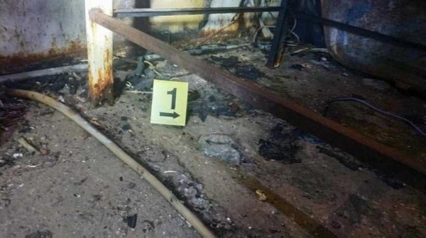 مجهولون يشعلون النيران في مقر الحزب الشيوعي بالنجف