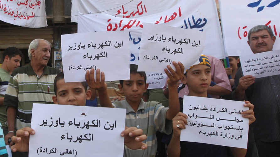 الإهمال والفساد يحاصران قطاع الكهرباء العراقي