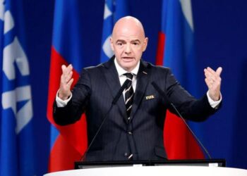 انفانتينو يعلق على أزمة ملعب نهائي دوري أبطال إفريقيا