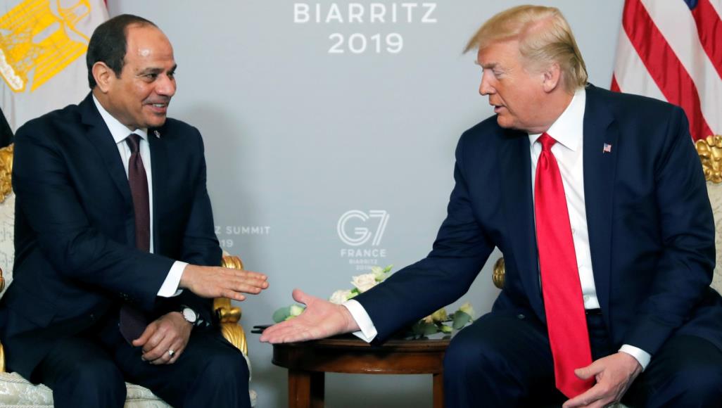 ترامب ينادي على السيسي بصوت مرتفع: أين دكتاتوري؟