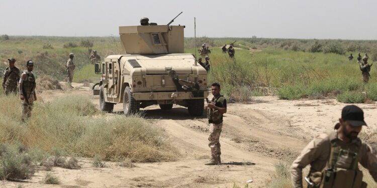 مقتل “إرهابي” كان يرتدي حزاما ناسفا شمالي بغداد