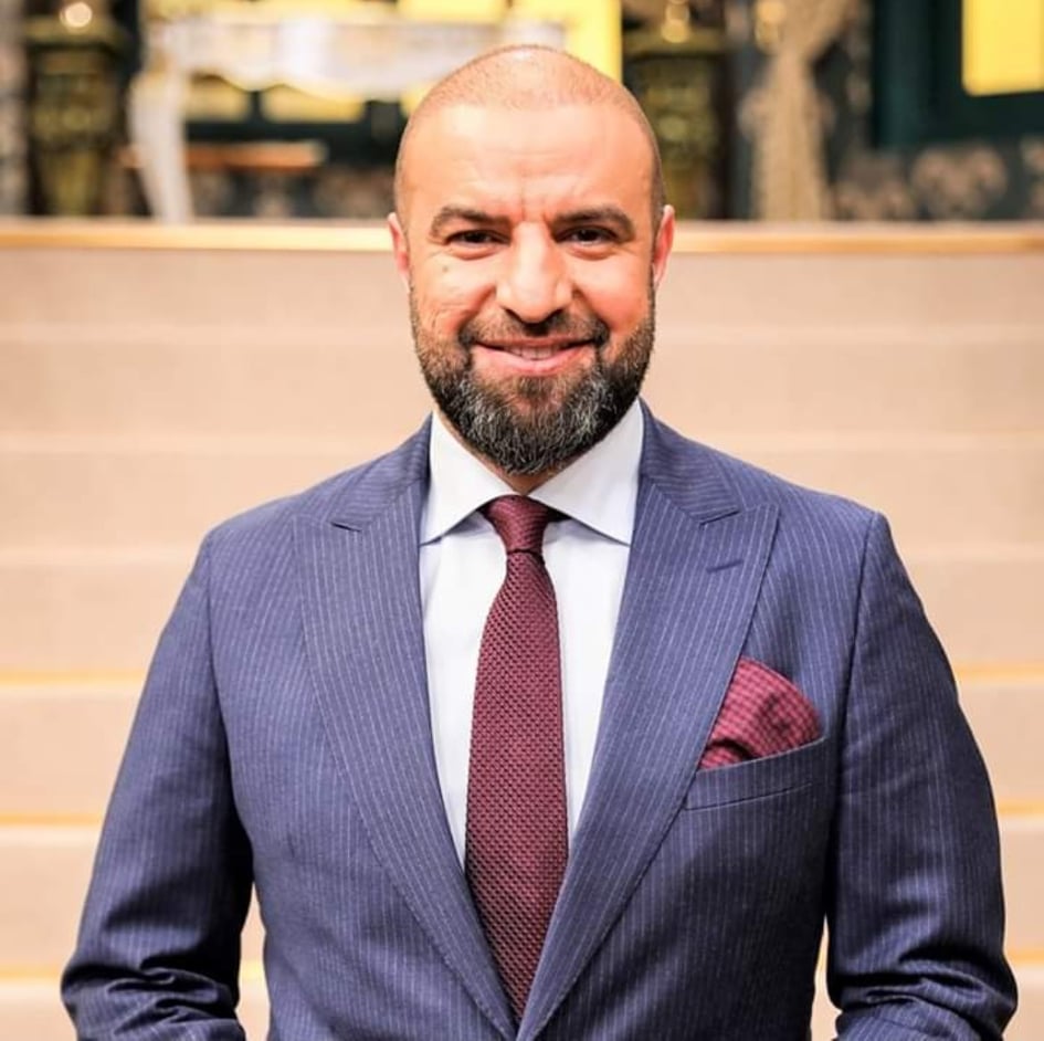 مأمون النطاح شاعر يسرق المشاعر