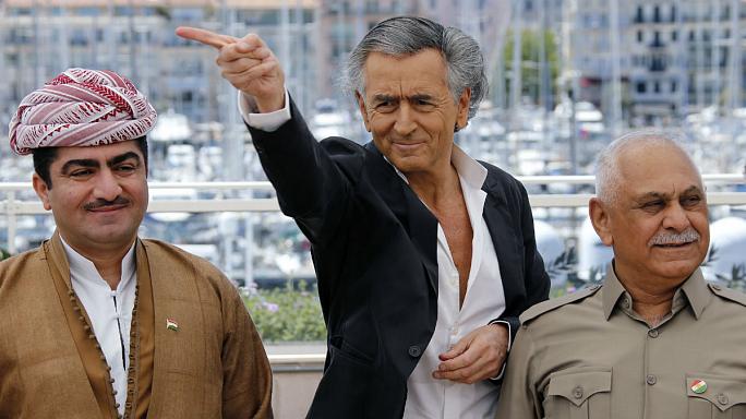 برنار ليفي : عراب مايعرف بثورات الربيع العربي يحضر الاستفتاء