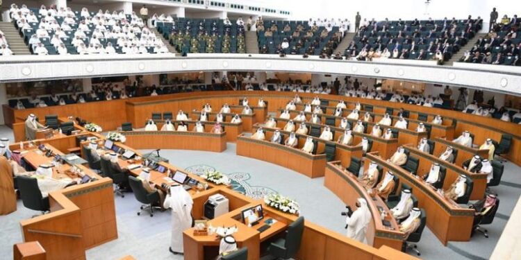 مجلس الأمة الكويتي يعتبر “نتنياهو وقادته العسكريين مجرمي حرب” المحاكم الدولية ب