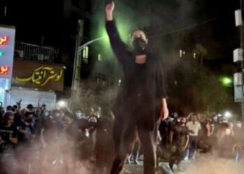 مظاهرات الأطفال.. إيران أمام معضلة “غير مسبوقة”