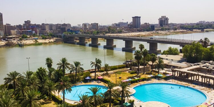 “بغداد صبرا قد بان اللقاء” للشاعر بسام الراوي