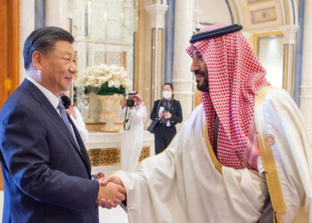 رئيس الصين يبدي دعمه للمحادثات بين السعودية وإيران في اتصال مع ولي عهد المملكة