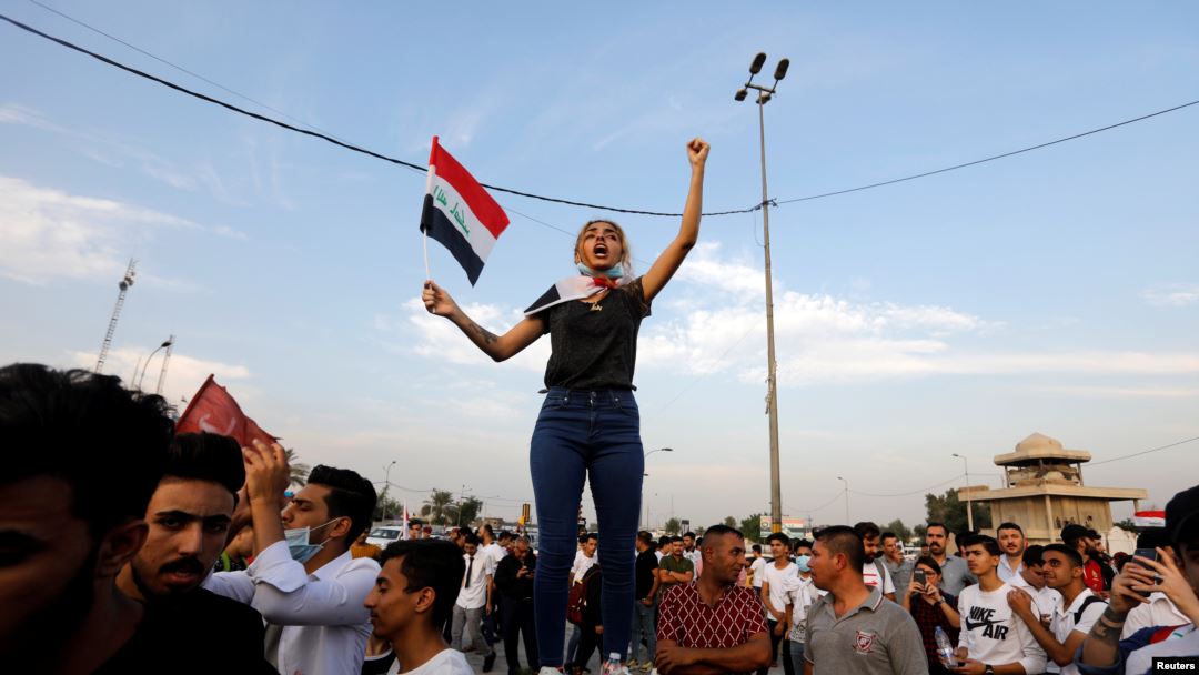 وسط تصاعد وتيرة احتجاجات العراق.. الغموض يكتنف مصير عبد المهدي