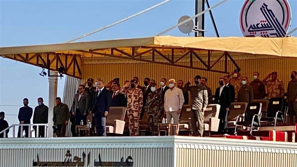 الكاظمي خلال استعراض الحشد الشعبي: عملنا تحت راية العراق وحماية أرضه وشعبه