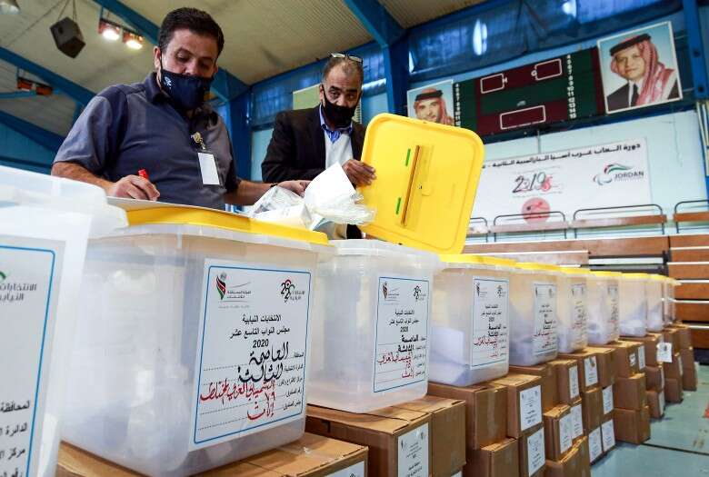 الأردنيون يحسمون خياراتهم في الاقتراع للبرلمان الـ19