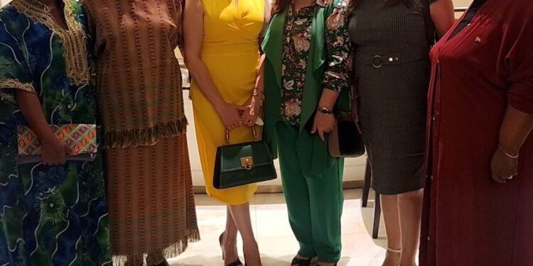 الدكتورة شنكول قادر تتألق في مؤتمر سبل الاستثمار بين سيدات الاعمال من جنوب افريقيا وسيدات الاعمال من الاردن)