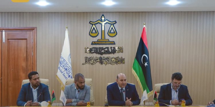 الاجتماع التقابلي الأول بين المعهد العالي للقضاء والنقابة العامة لمحرري العقود في ليبيا