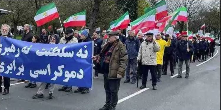 صرخة عالمية: تظاهرات في 16 مدينة ضد ظلم الملالي في إيران 