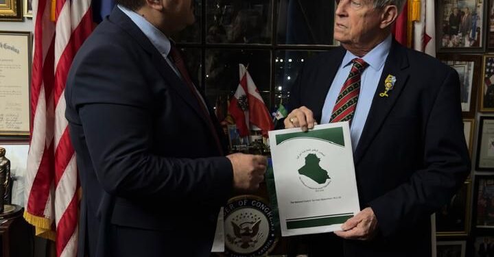 رئيس لجنة العلاقات الخارجية للمجلس الوطني للمعارضة العراقية يسلم السيناتور جو ويلسون رسالة البروفيسور عبدالناصر الجنابي للرئيس دونالد ترامب
