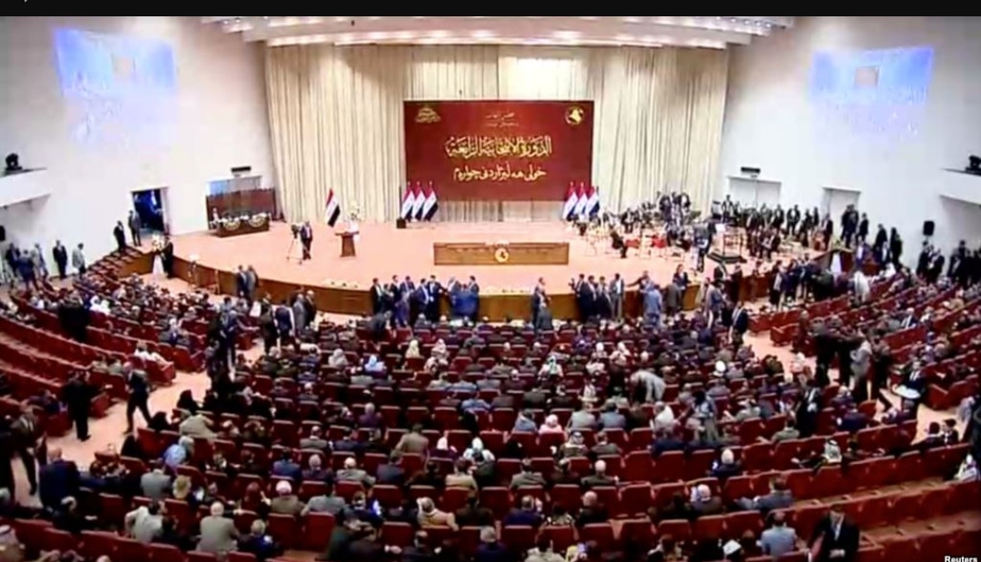 بالاسماء : ( ١٠٠ ) نائب يطالبون بالتصويت السري على الكابينة الوزارية