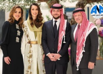 العاهل الأردني مخاطبا حفيدته الجديدة بنت الحسين “نورتي عليتنا يا جدو”