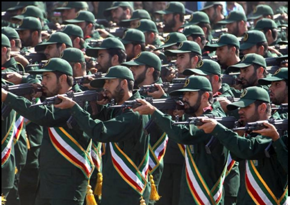 استنساخ نموذج الحرس الثوري الايراني:كيف عملت ايران على تصدير ثورتها؟