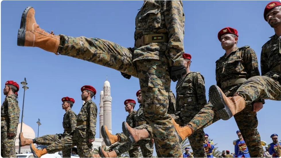 بالتفاصيل.. الاسرار الخفية وراء تدريب حزب الله للحوثيين ولغز الوحدة 800