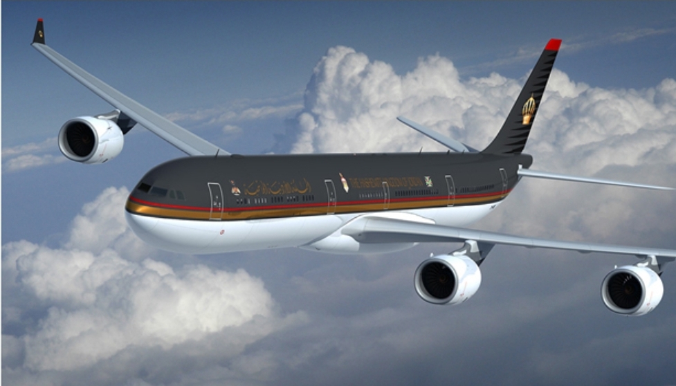 الملكية الأردنية : تحول اتجاهها وتهبط اضطراريا لإسعاف مسافر عراقي