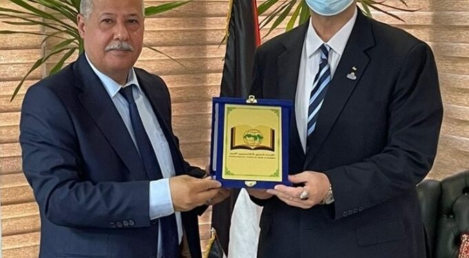 النداوي يبحث مع السفير الفلسطيني في مصر ومستشاره الثقافي سبل تعزيز التعاون المشترك