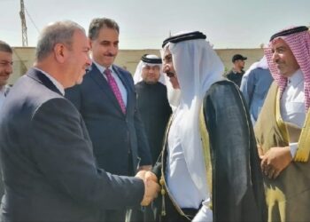 النايل مغردا: مرتزقة من الطبالين وسراق المواشي يستقبلون السفير الايراني في الانبار