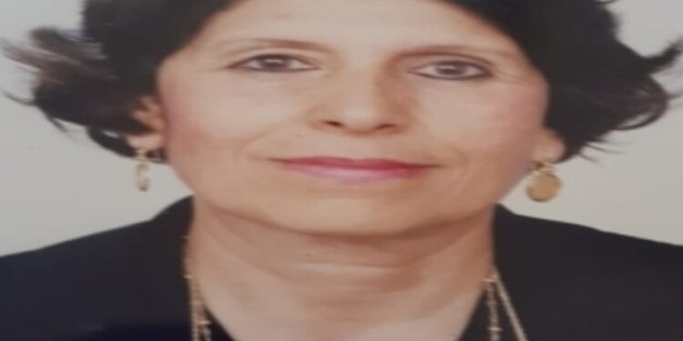 أمينة حلما وعلما و بلسما