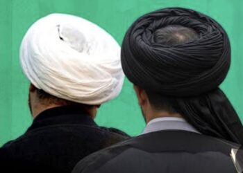 لكي لا تتحول العمامة إلى درعٍ للفاسدين