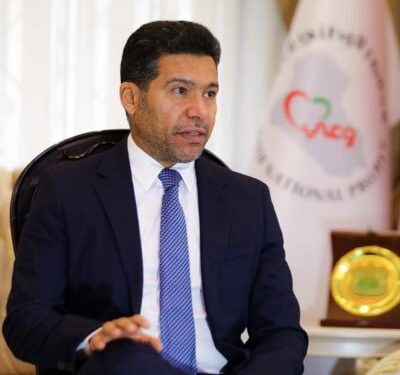 الضاري مغردا: نهنئ بناة العراق اصحاب السواعد التي لاتلين بذكرى عيدهم العالمي
