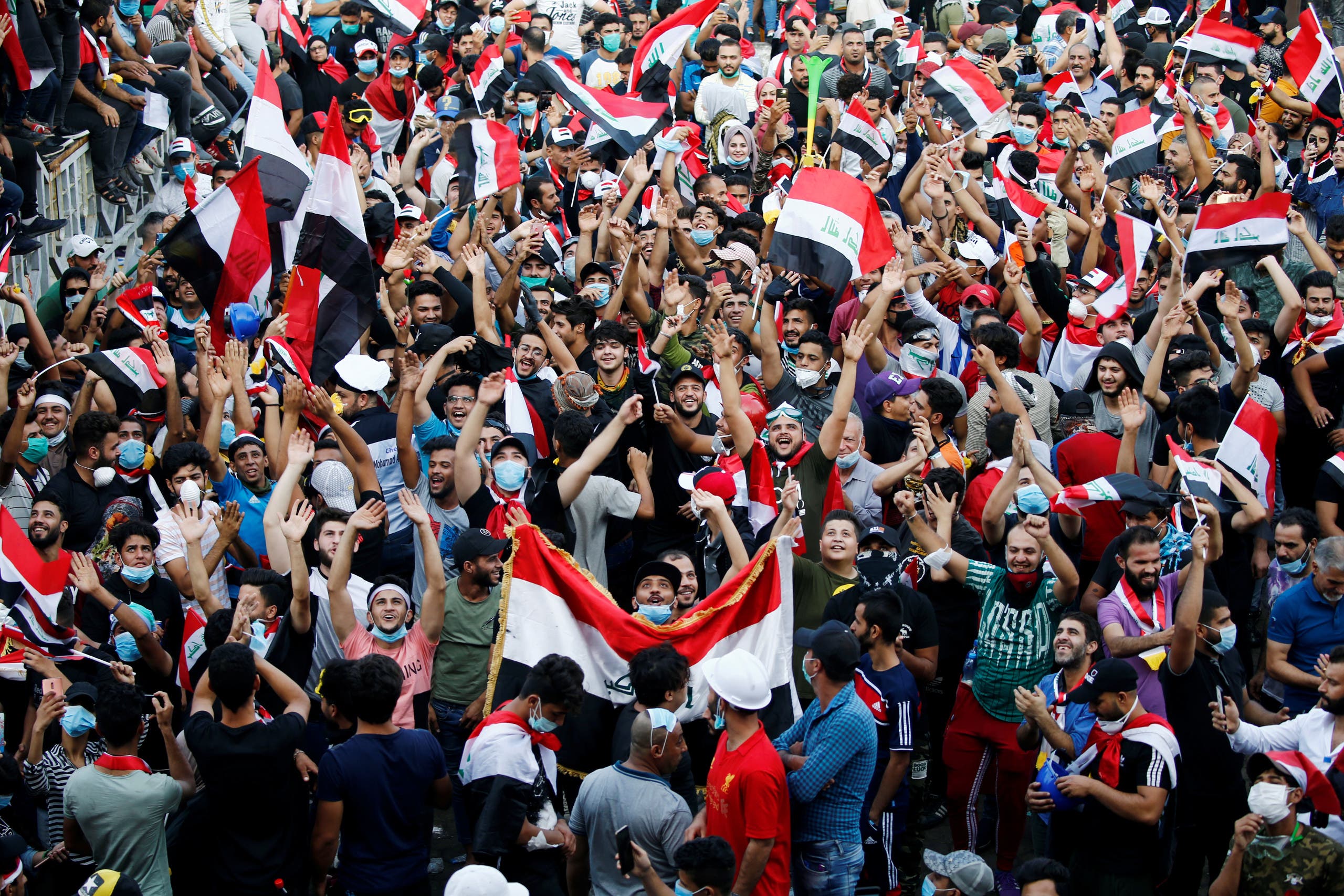 “انتفاضة العراق”.. توافد “غير مسبوق” إلى ساحة التحرير