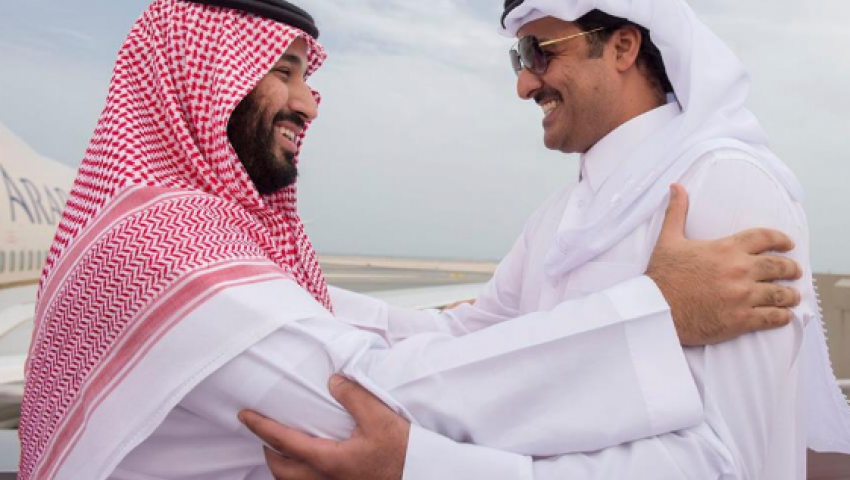 مطار العلا يشهد عناق القلوب بين الامراء