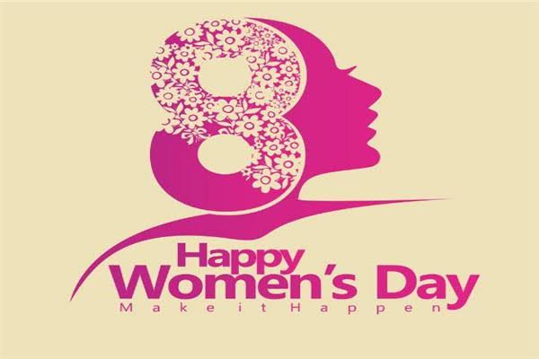 بمناسبة اليوم العالمي للمرأة.. النساء يستعدن شوارع باريس بفن يحتفي بحقوقهن