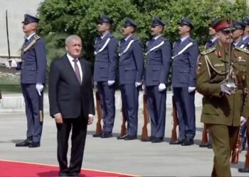 الرئيس العراقي الجديد عبد اللطيف رشيد يتسلم منصبه