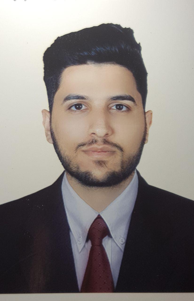 من سيجلس.. تحت موس الحلاق
