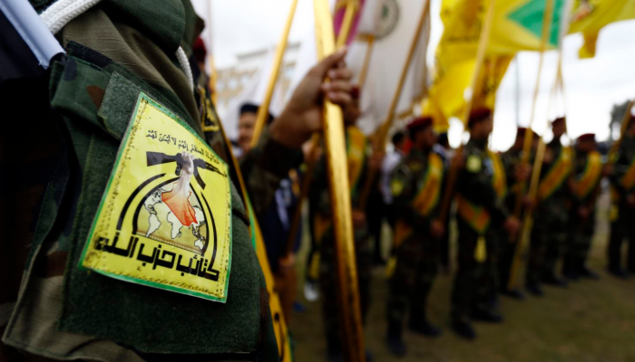 مذكرات اعتقال بحق قياديين في كتائب حزب الله العراقية من بينهم “أبو علي العسكري”