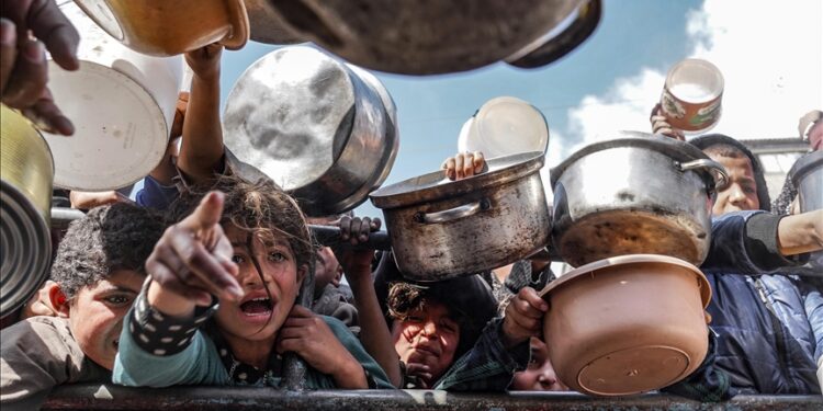 التجويع سلاح تدمير شامل