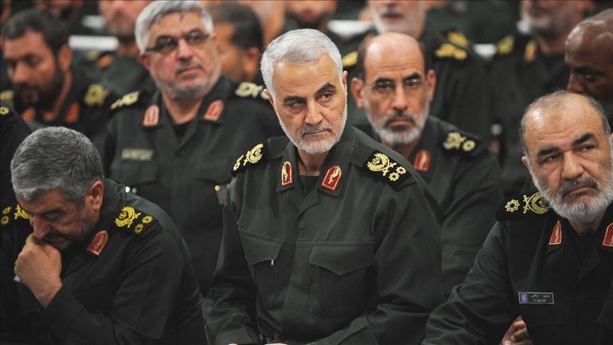 الحرس الثوري الإيراني يتهم ظريف بـ”الخيانة”