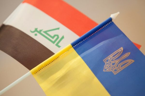 الدبلوماسية العراقية في اوكرانيا تفضي الى اقامة مباراة ودية بين نادي في شختار الاوكراني والزوراء العراقي