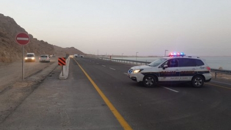 إغلاق طريق الفنادق في البحر الميت فور وصول الطلبة العائدين