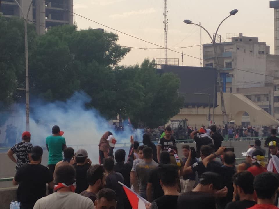 مسؤولان عراقيان: قناصة لميليشيات مدعومة من إيران أطلقوا النار على المتظاهرين